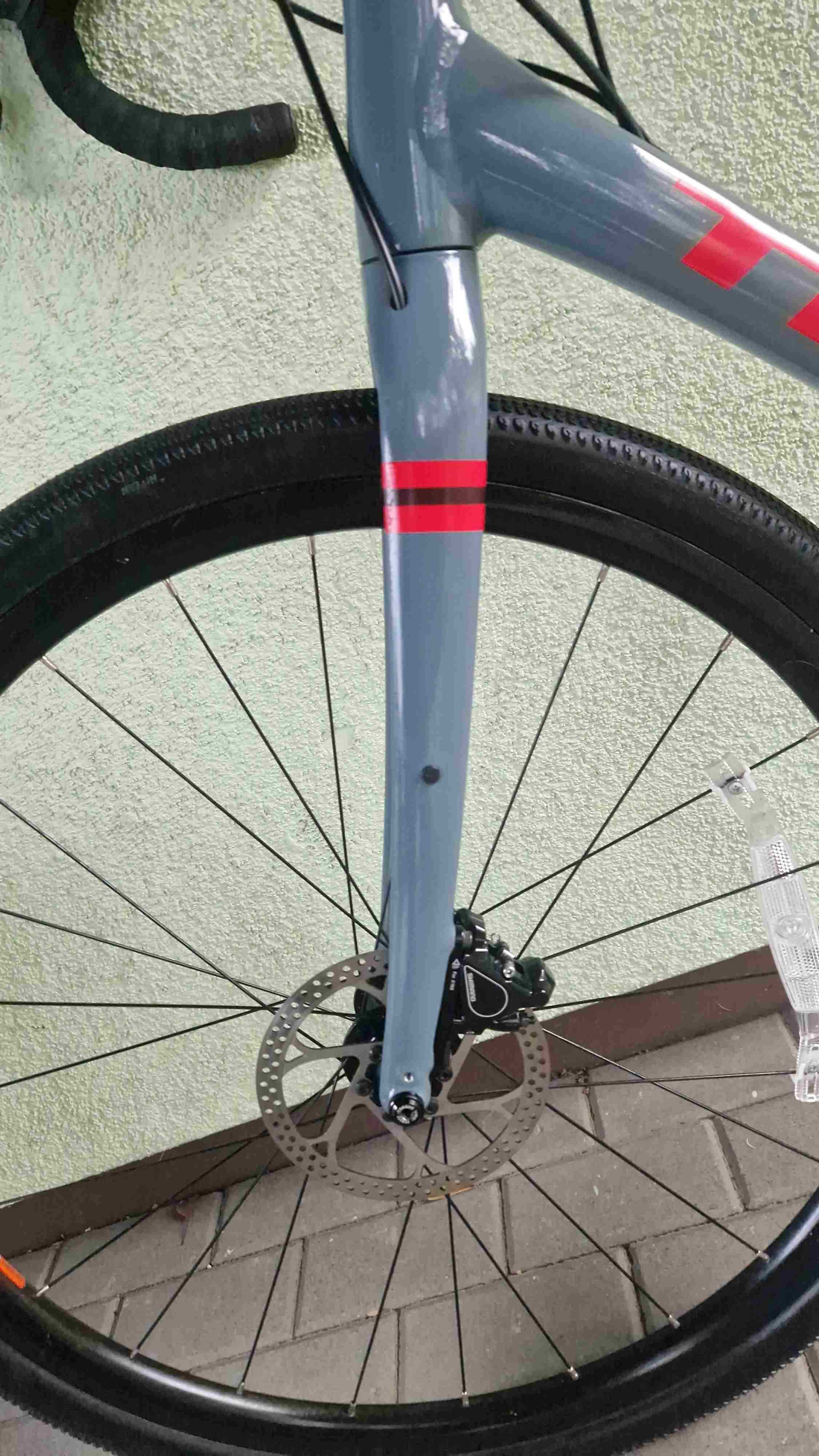 TREK checkpoint TIAGRA alu CARBON sztywne osie r58 gravel hydraulika