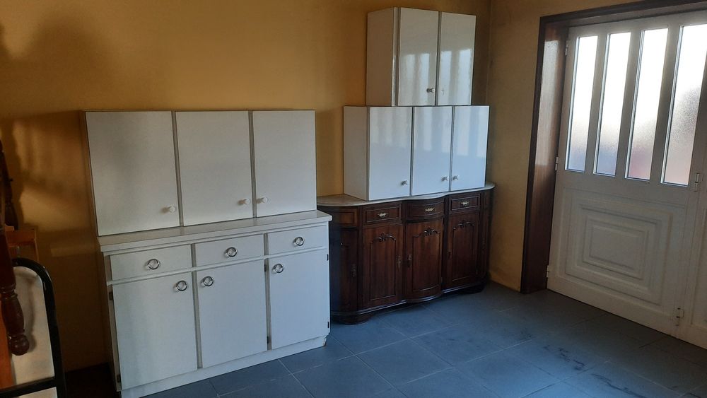 Mobilia de cozinha em bom estado