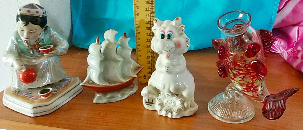 Фарфоровые статуэтки разные  СССР