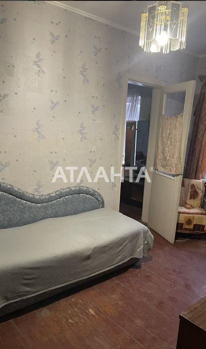 Будинок на два входи  в с. Усатове!