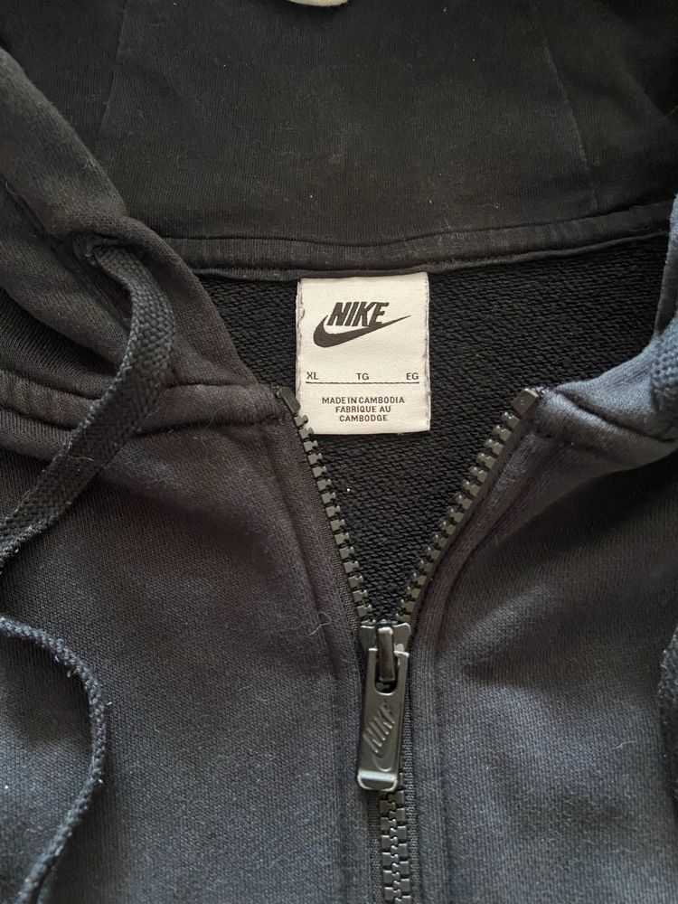 Зіпка Nike size XL 9/10