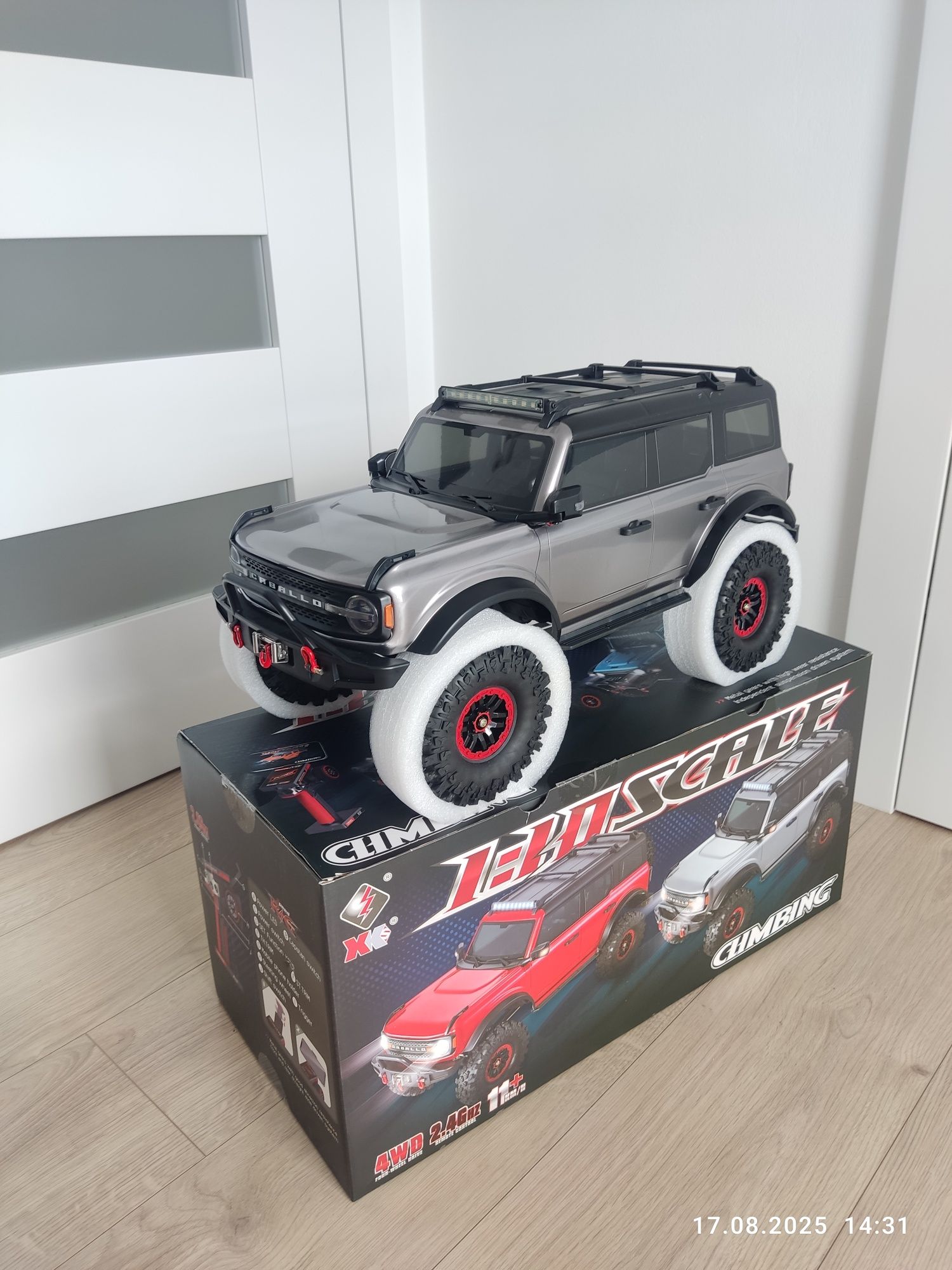 RC crawle wltoys  1/10 4x4