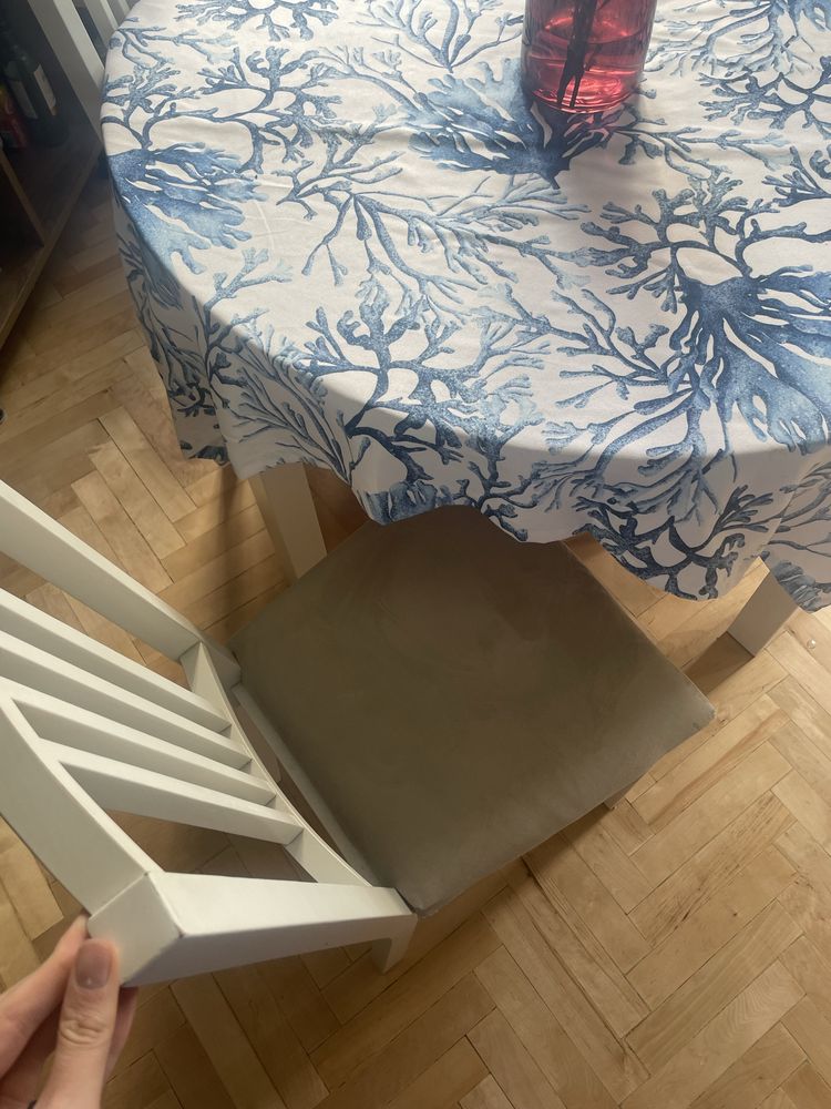 Biały stół ikea okrągły z 6krzeslami