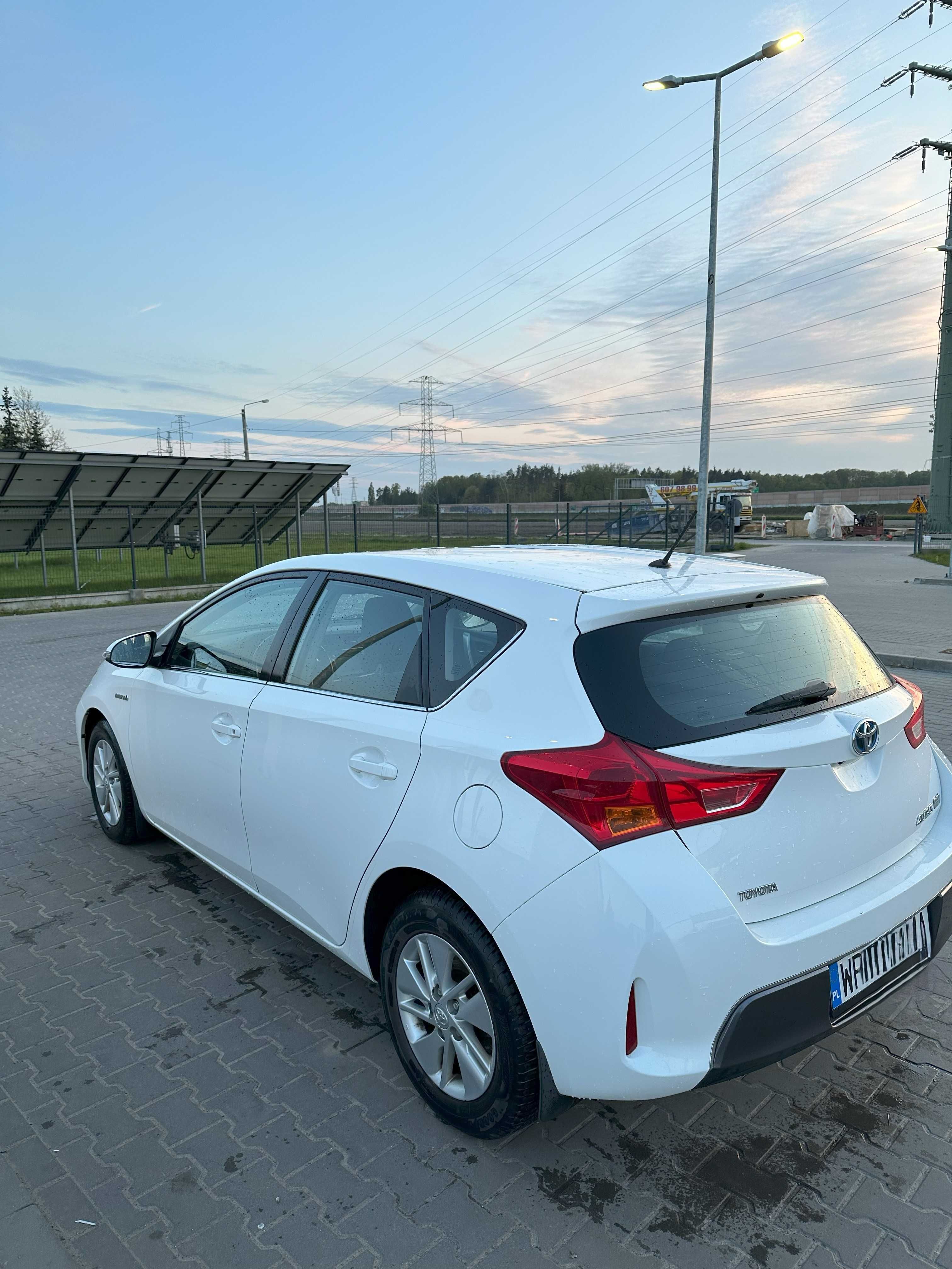 Toyota Auris 1.8 Hybryda