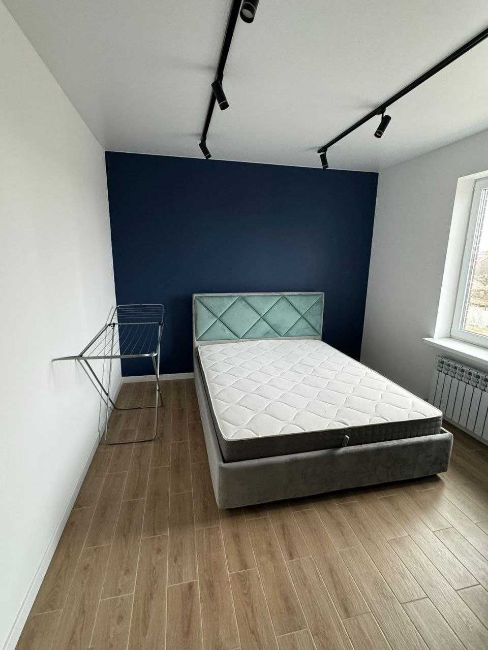Продам 2х эт дом , м Киевская , ул.Челюскинцев ,140м2 (код 5066)
