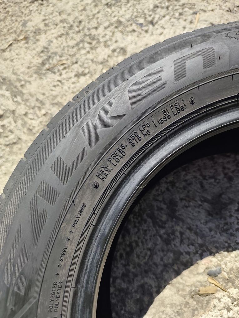 Pneus 195/65r15 Falken Sincera SN11 com 75% piso