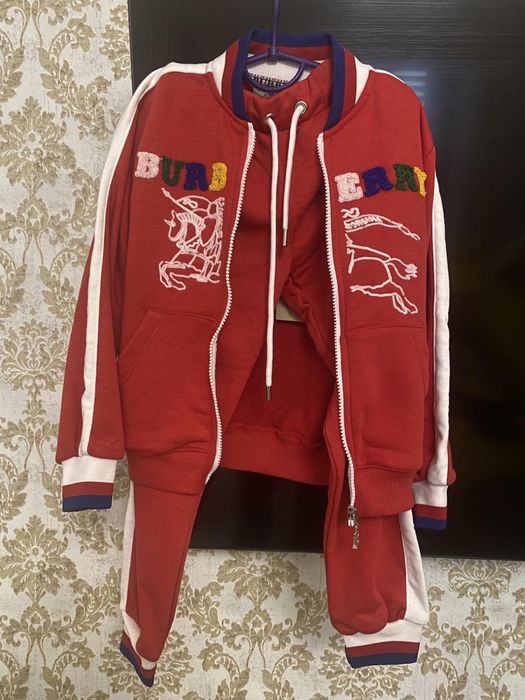 Костюмы детские новые