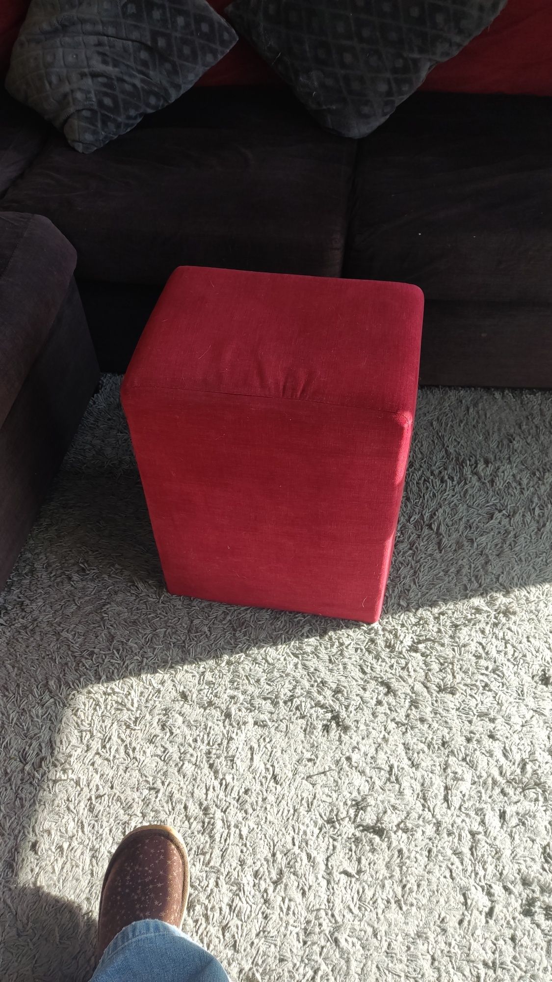 Sofá com chaise longe