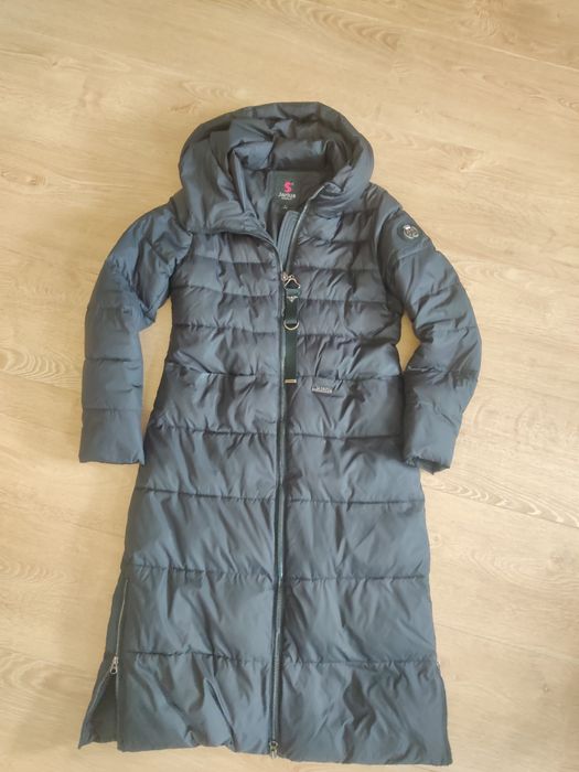 Пальто женское ,длинное . Наполнитель тинсулейт.