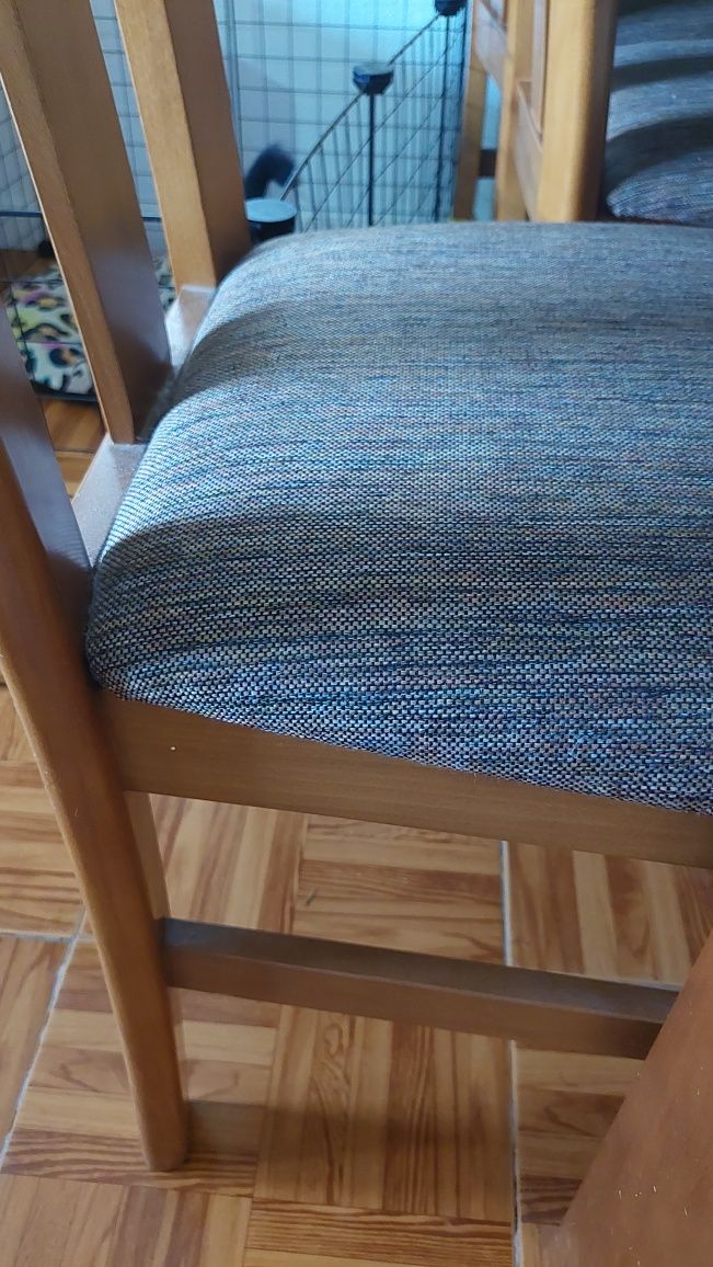 Mesa de Jantar c/ cadeiras