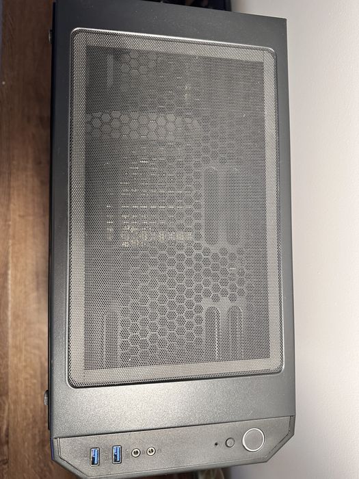 Komputer Gamingowy Ryzen 5 3600 RTX 2060 16 GB RAM SSD M.2 + MONITOR