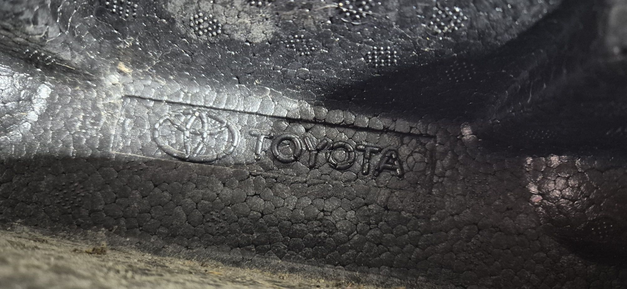 Absorber styropian zderzaka przód toyota corolla e21 eu bdb stanie