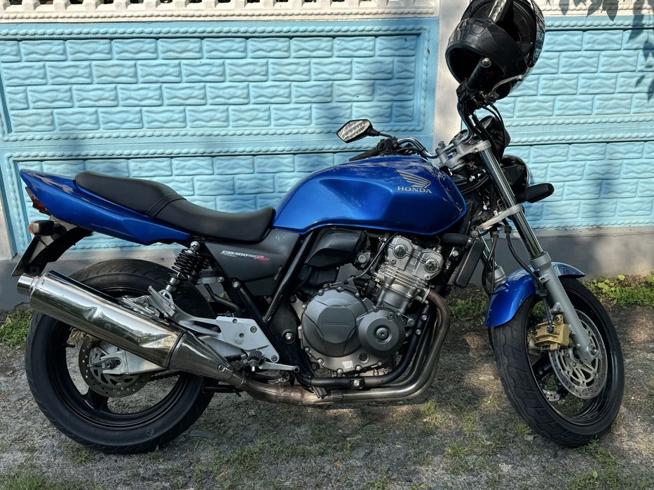 Продам мотоцикл Honda cb400 2008року