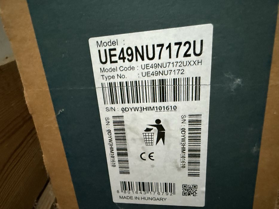 Продам телевизор Samsung UE49NU7172U 49 дюймов