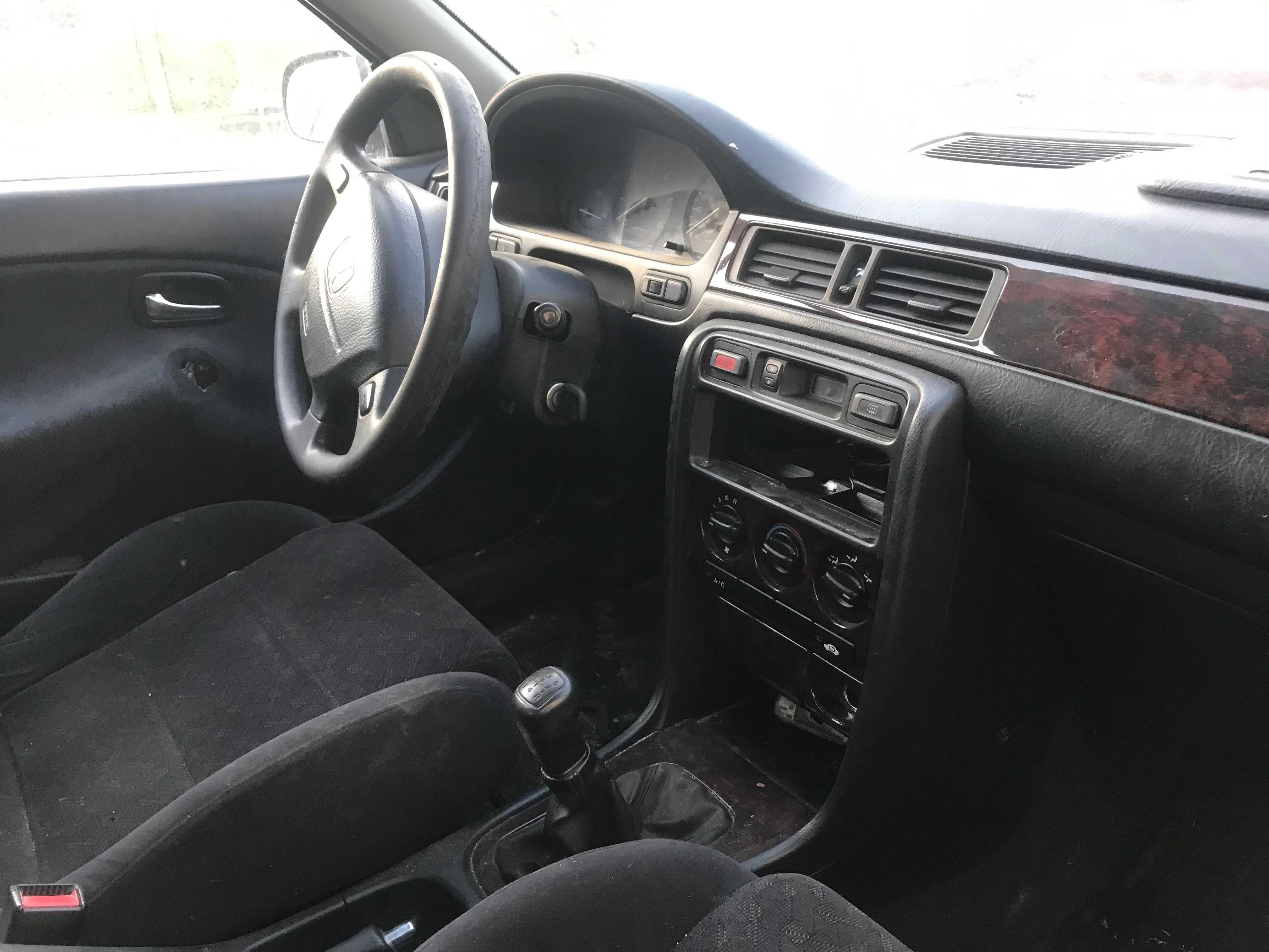 Honda civic MB мотор 2.0 дизель .запчастини