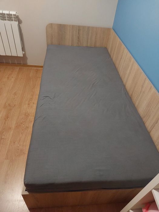 Łóżko młodzieżowe