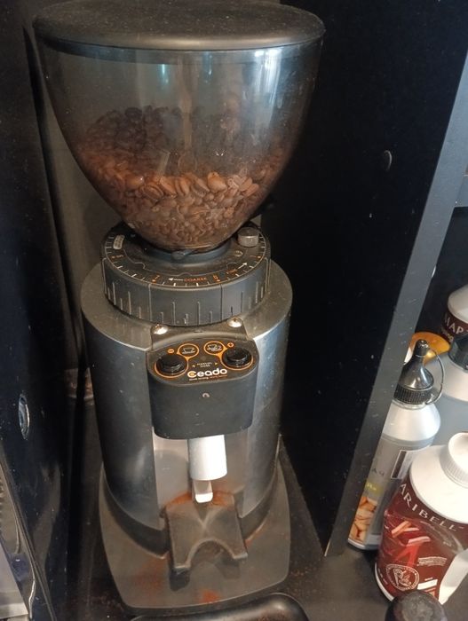 Кавомолка Кавомолка Seado професійна для кав'ярні чи дому