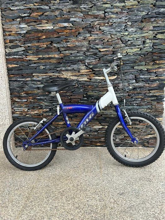 Bicicleta de criança – precisa de arranjo