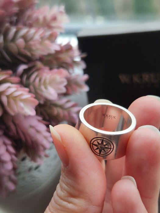 Sygnet pierscionek Freedom Wojciechowska w. Kruk srebro 925 Gwiazda