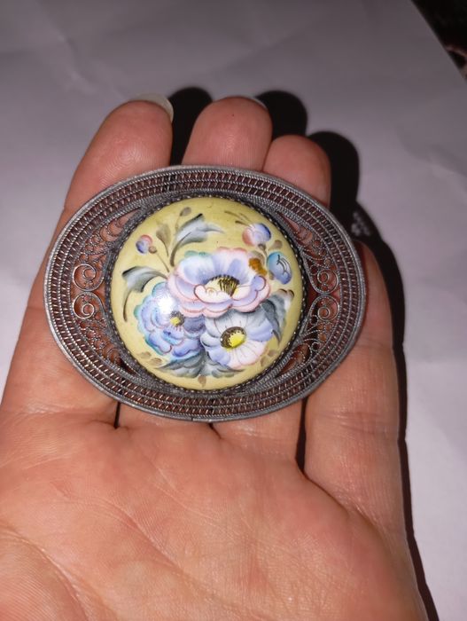 Продам брошь винтаж