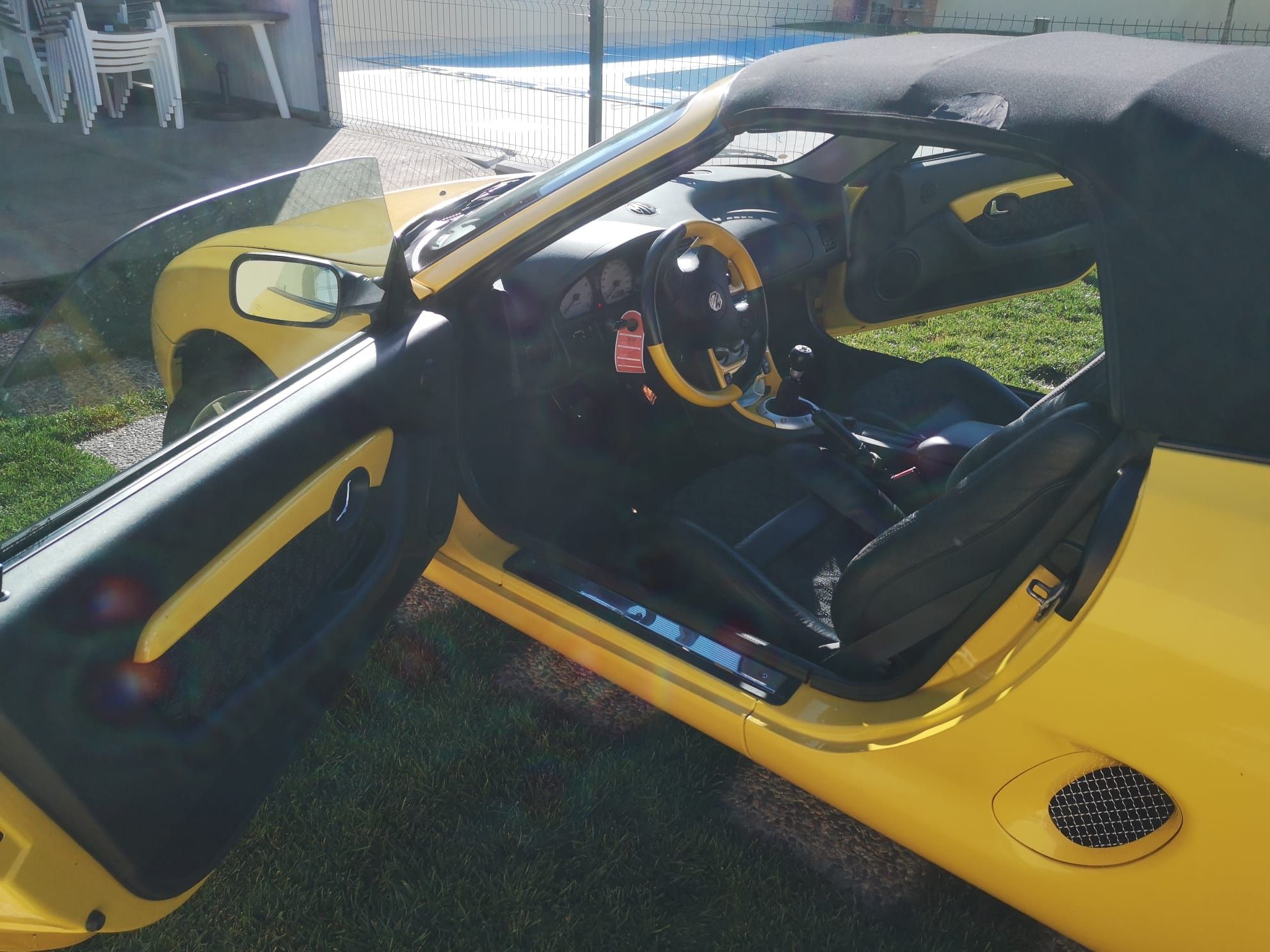 MG Trophy 160 de 2001