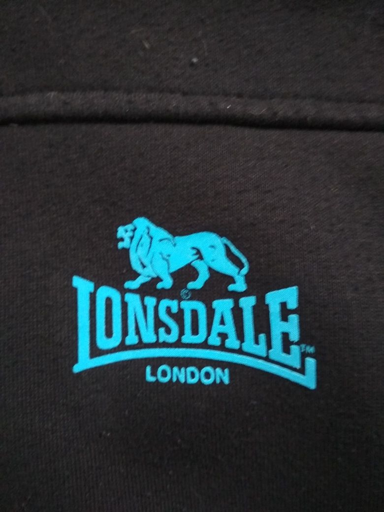 Кофта від Lonsdale