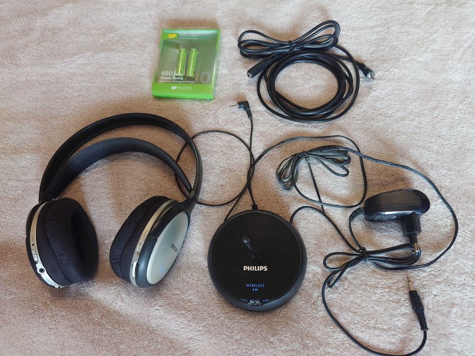 Бездротові навушники Philips SHC5100/10 FM