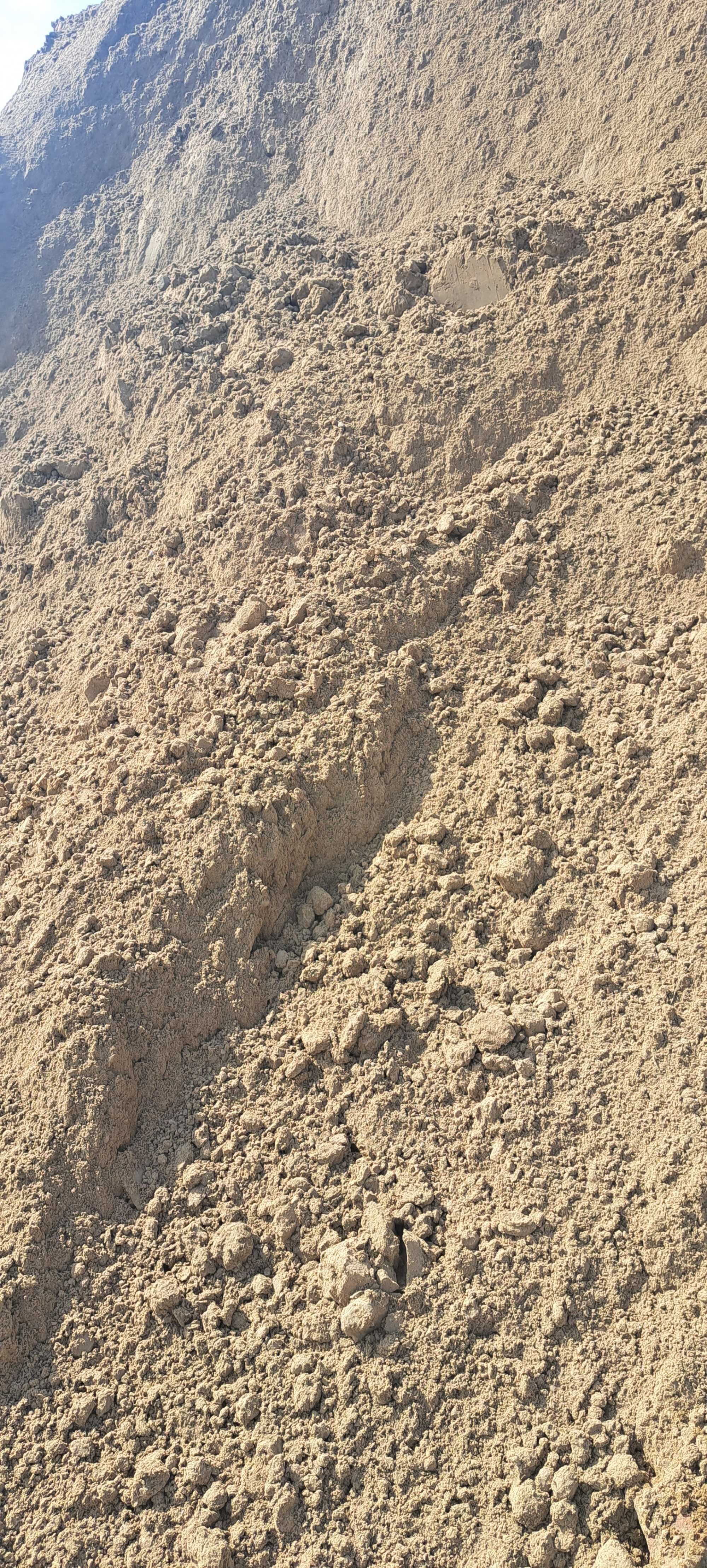 Piasek zasypowy, piasek pod fundamenty