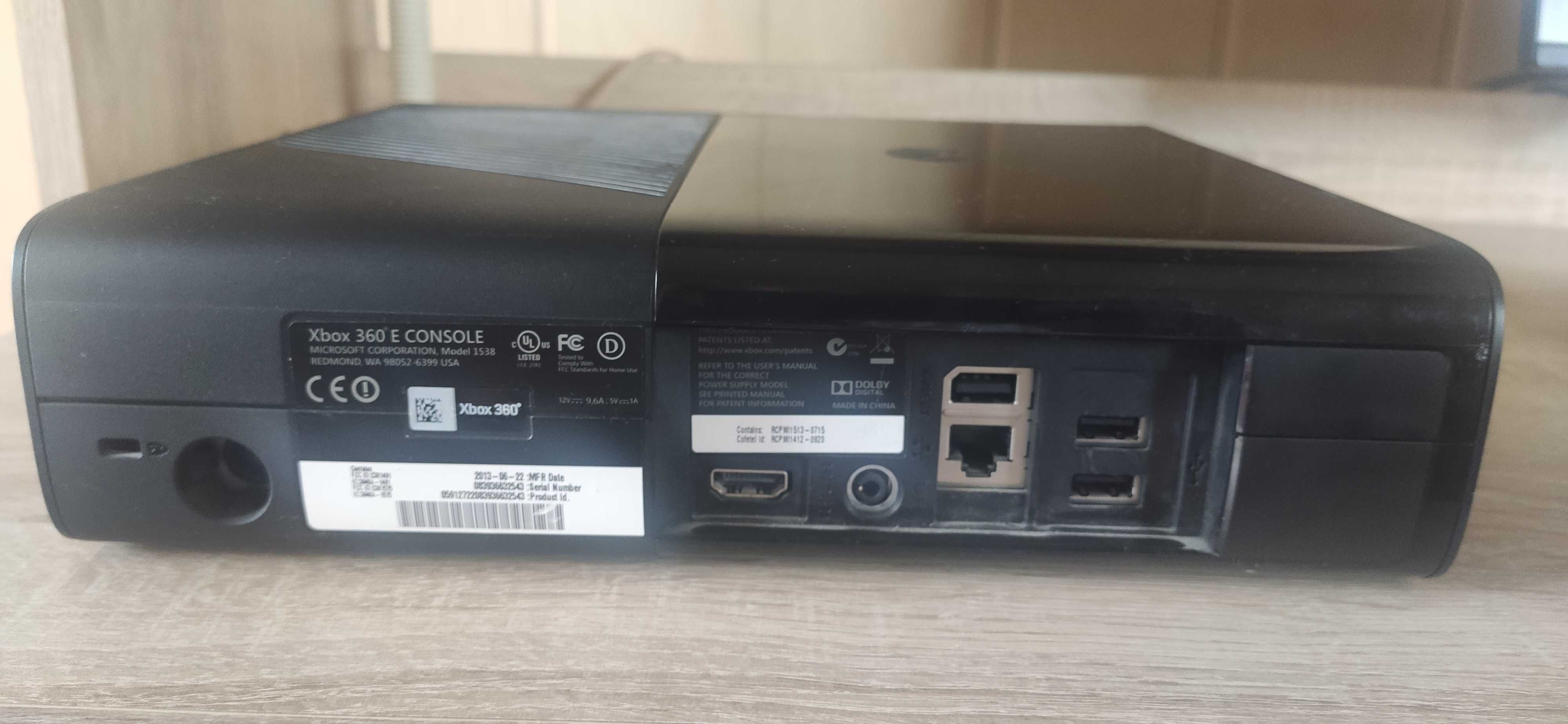 Xbox 360 + Kinect + Pad  Wszystko w 100% sprawne