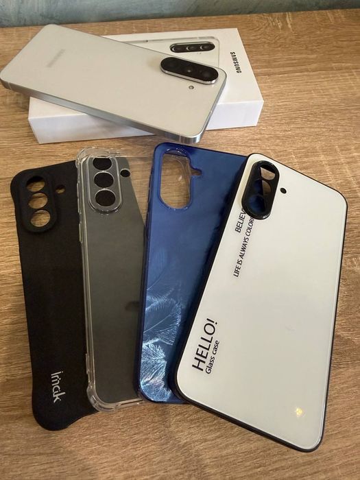 Samsung a56 8/256 стан нового, повна комплектація + чохли у подарунок