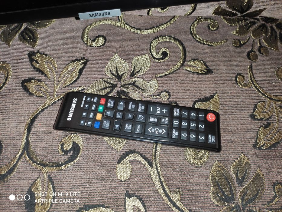 Продам монитор 42