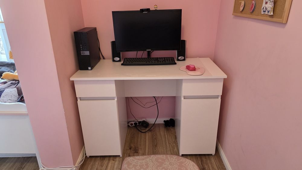 Biurko młodzieżowe 110cm - stan bardzo dobry