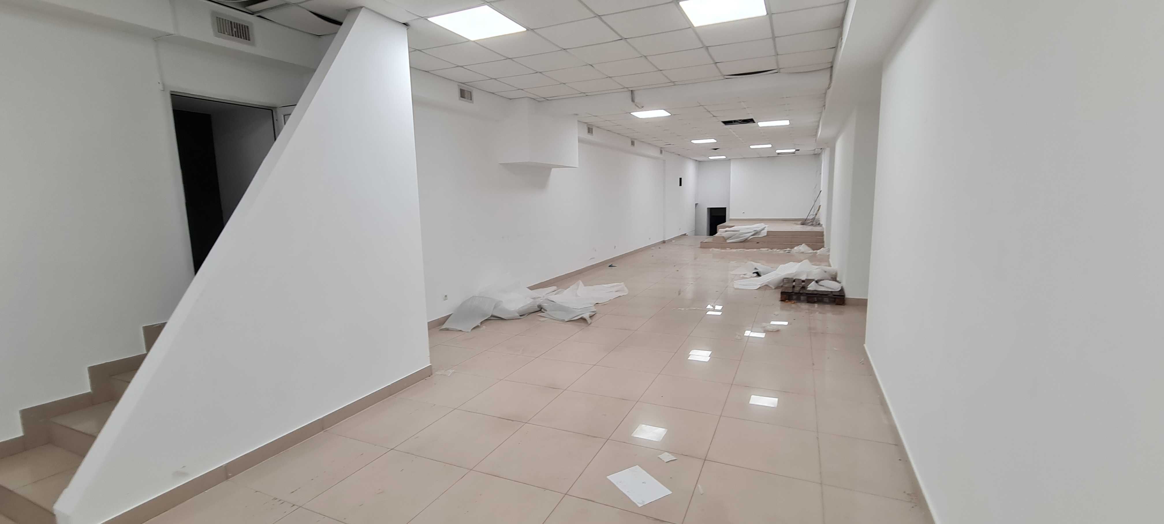 Продаж цокольного приміщення 416 кв.м, Соборна/Вадима Благовістного