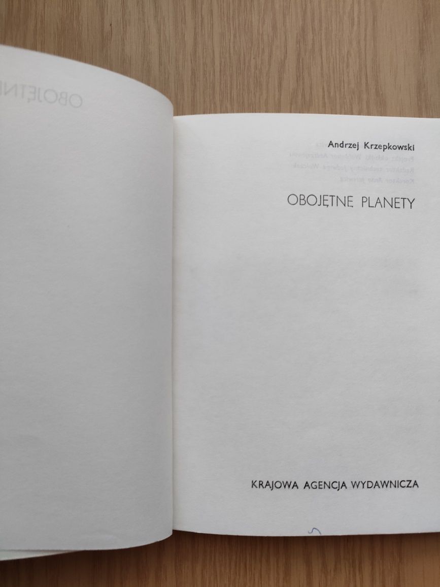 Andrzej Krzepkowski Śpiew kryształu Obszar nieciągłości Obojętne plane