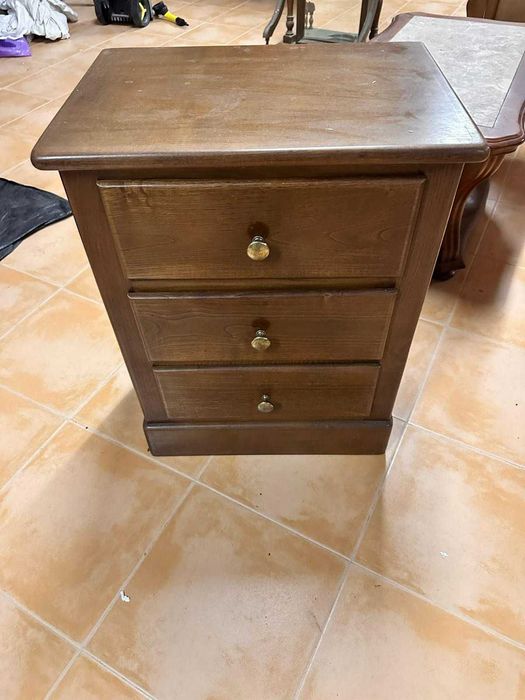 mesinha de cabeceira