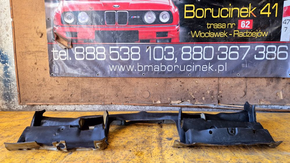 BMW E30 Wygłuszenie Izolacja Dźwiękowa Grodzi Pod Pulpitem BDB Stan