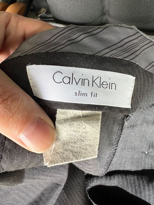 Garnitur męski Calvin Klein Slim Fit (50-52)