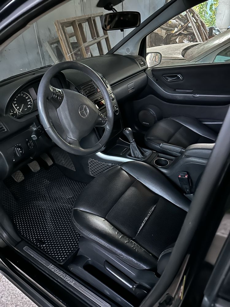 Mercedes-Benz Мерседес А класс 2.0 дизель
