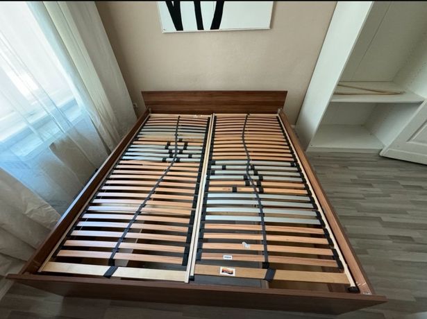 Łóżko sypialniane 180x200 z szufladami