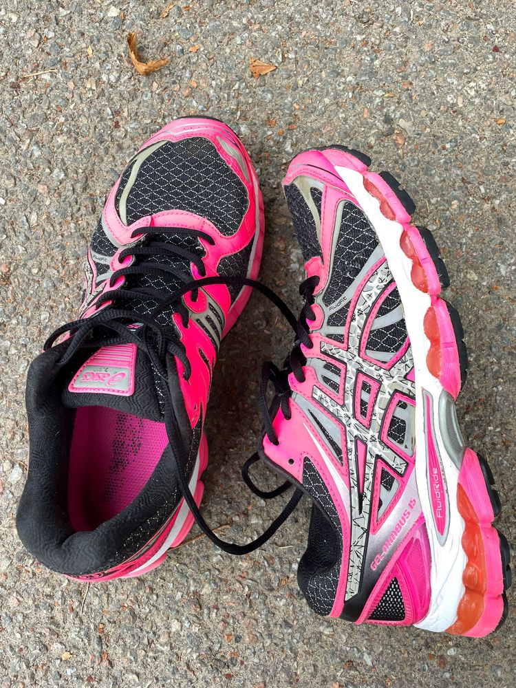 Кросівки бігові  Asics Gel Nimbus 15
