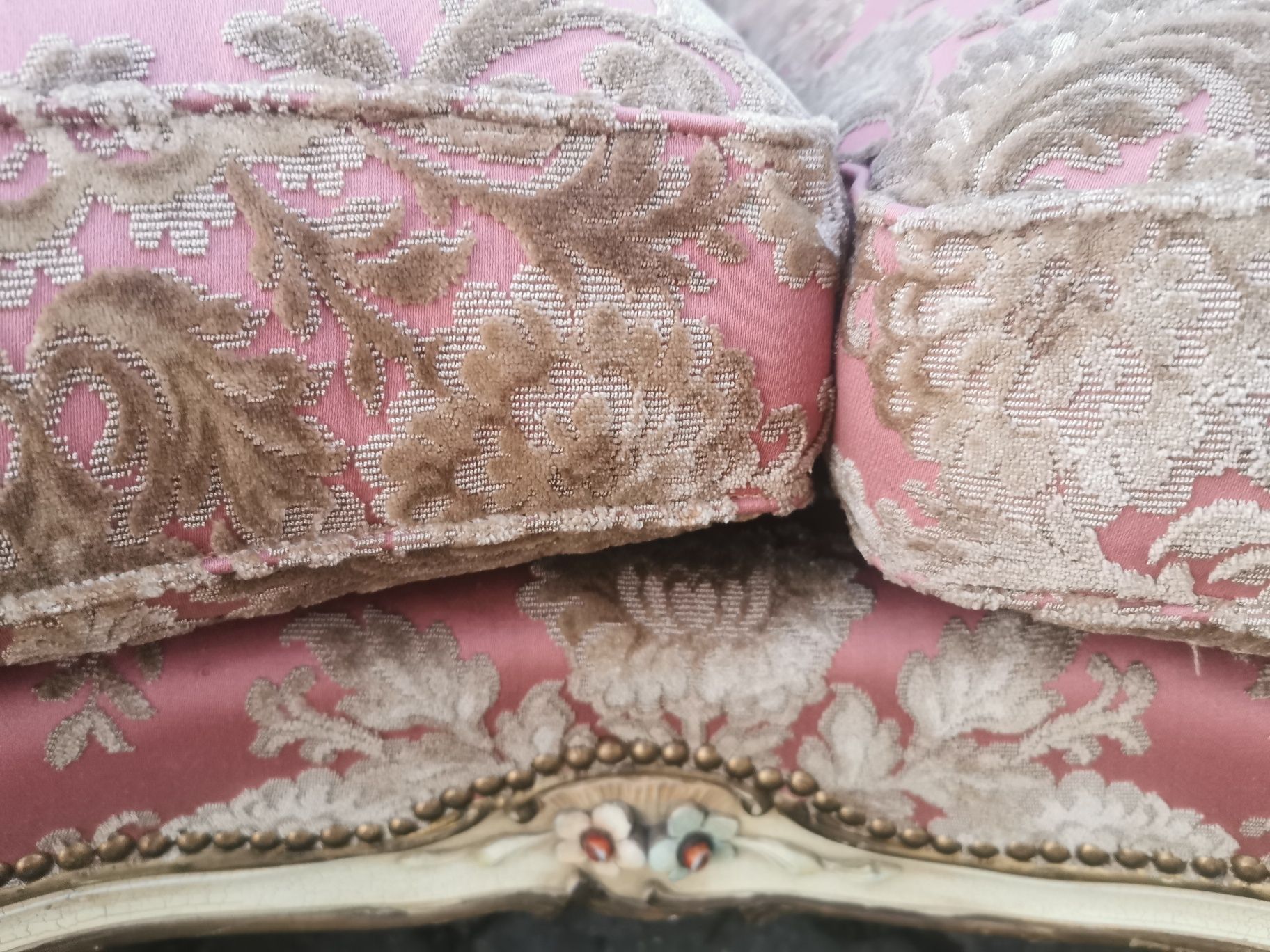 Okazja, pałacowa narożna sofa w stylu barokowym