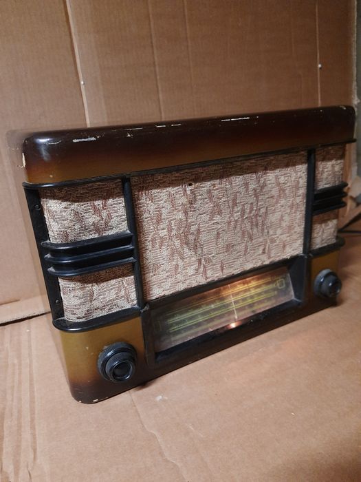 Радиоприёмник Дніпро 52