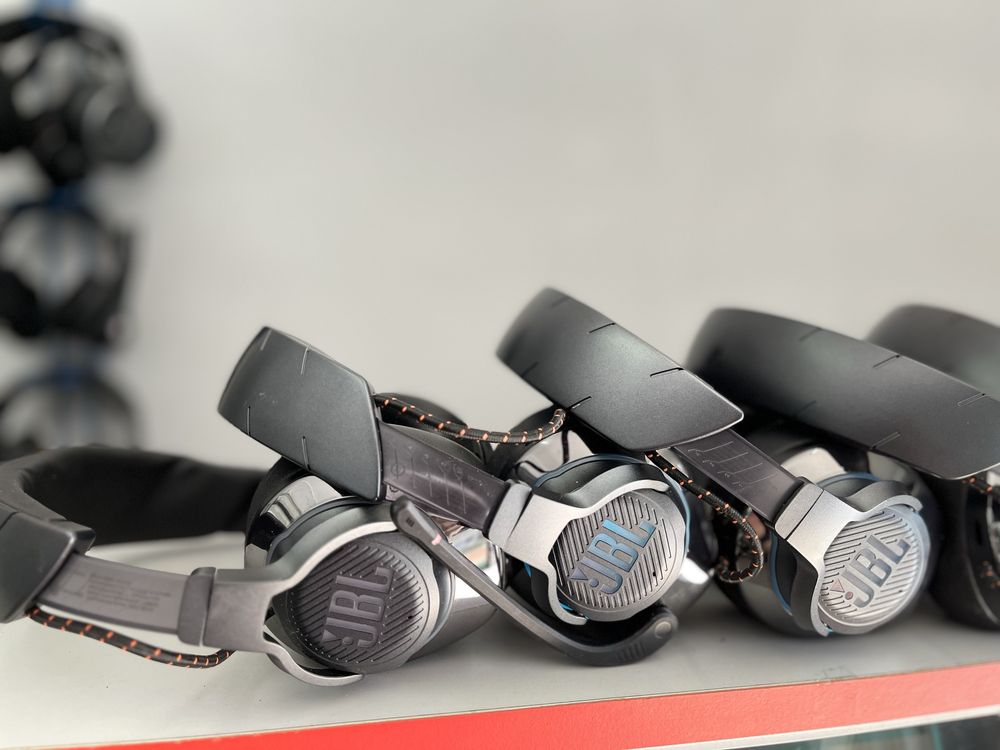 Безпровідні навушники JBL Quantum800