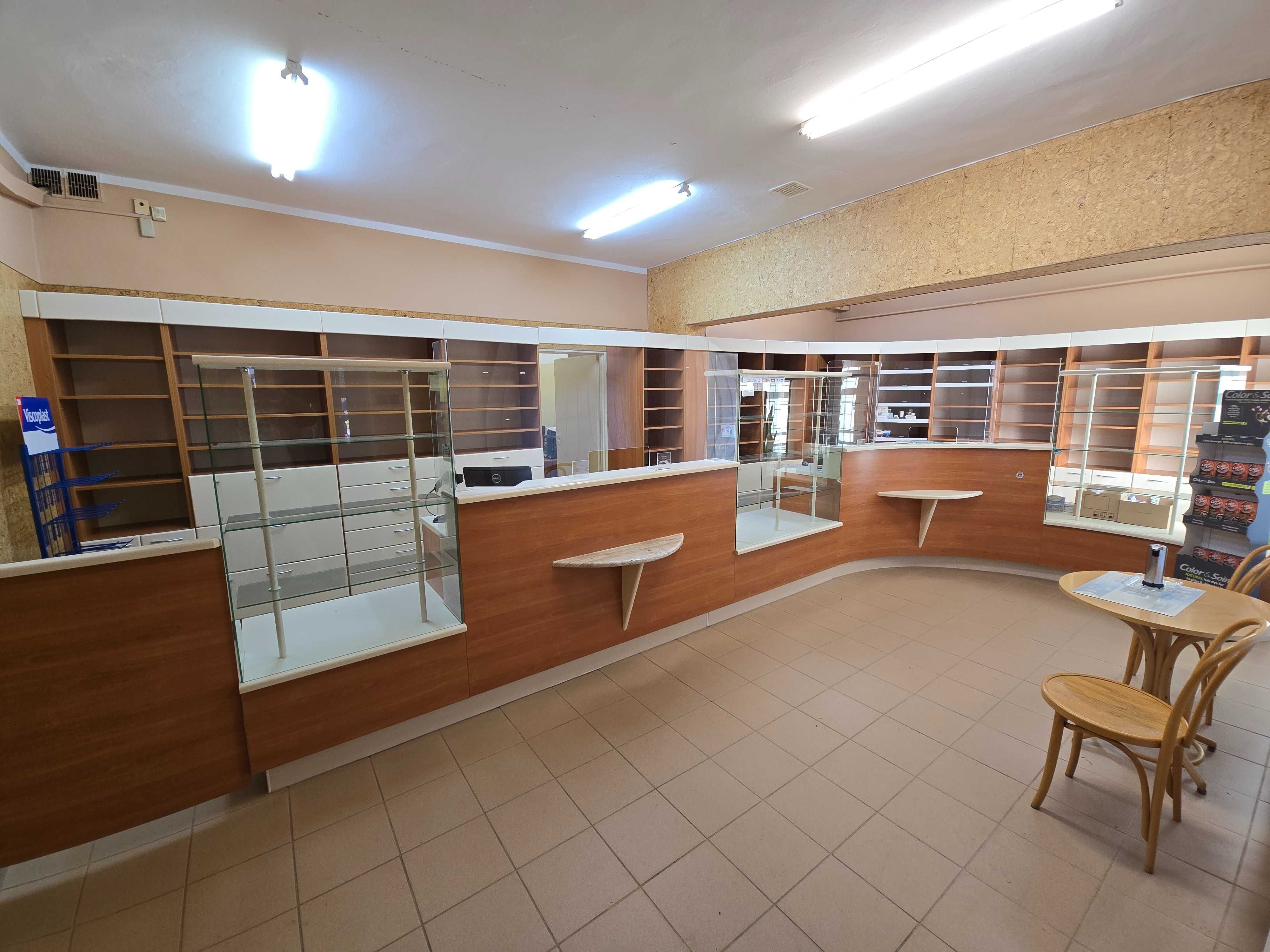 Lokal użytkowo-handlowy Jawor stan bardzo dobry.