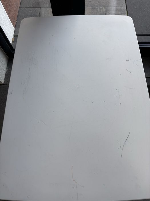 stolik mamut plus jedno krzeslo