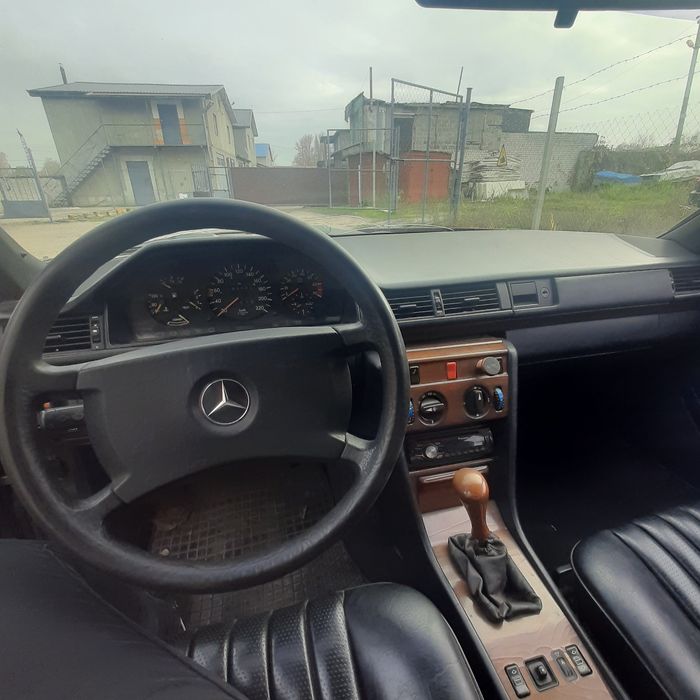 Продам Мерседес W124