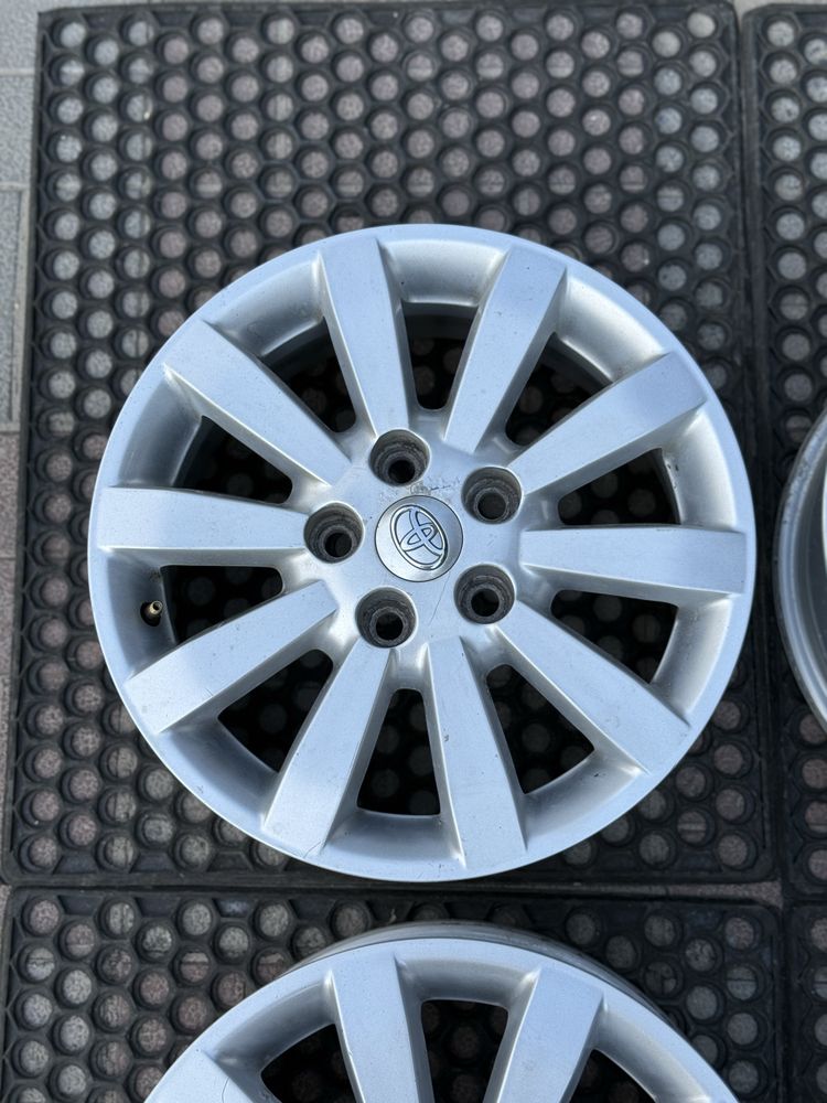 Диски оригінал toyota camry corolla avensis verso 5 114,3 r16