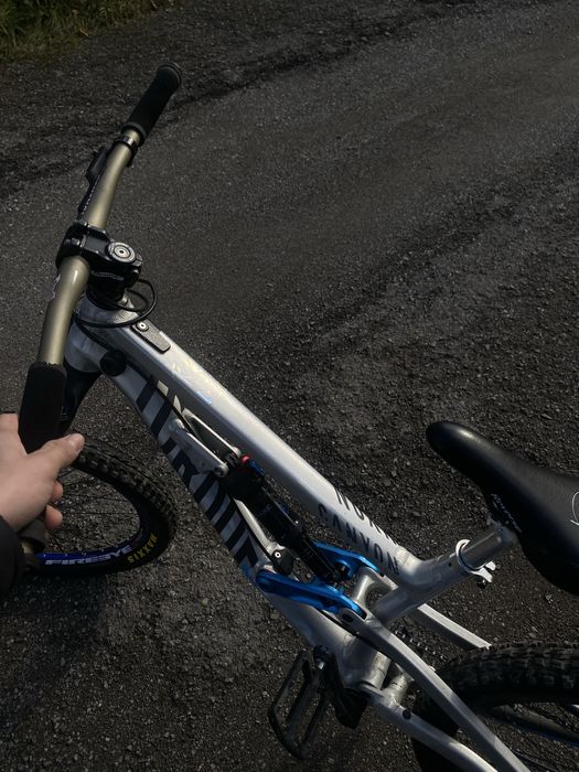 Canyon torque dhx (slopeduro)