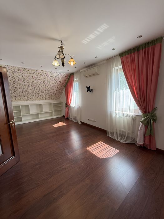 Продаж будинку Чайки/302м2/газ/цоколь/сауна/Борщагівка/5 км від Києва