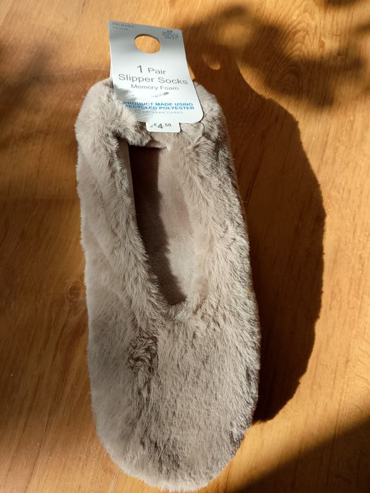 Kapcie futerkowe  Primark nowe